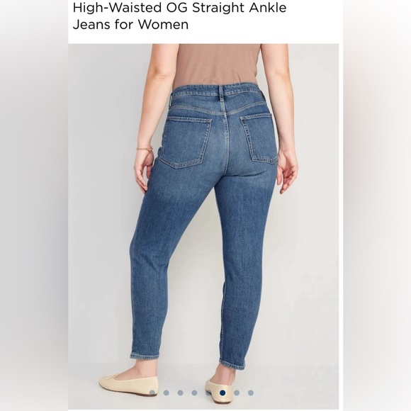 Women’s Size 18 Old Navy High Waisted Straight Leg Jeans - Picture 2 of 3